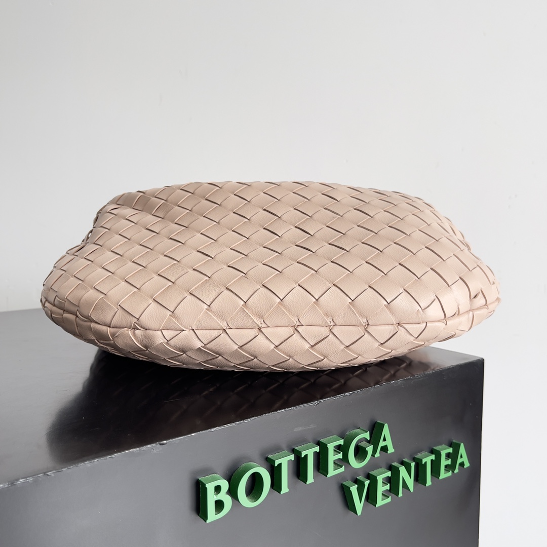 Bottega Veneta Hobo Bags